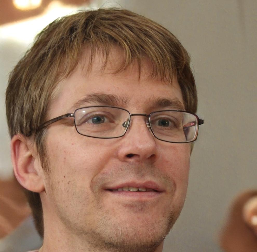 Sorin Drăgușin analist financiar senior